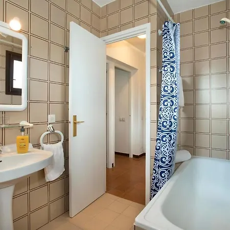 San Jaime Mediterraneo Sleeps 8 With Pool * Son Bou