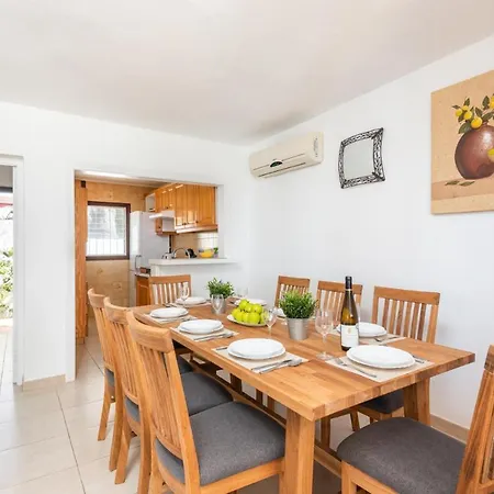 San Jaime Mediterraneo Sleeps 8 With Pool *